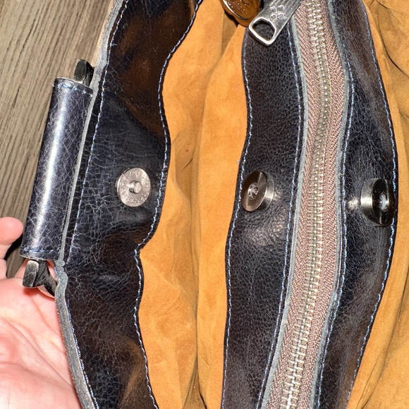 Patricia Nash Floral Leather Handbag with Removable Strap - Picture 9 of 13